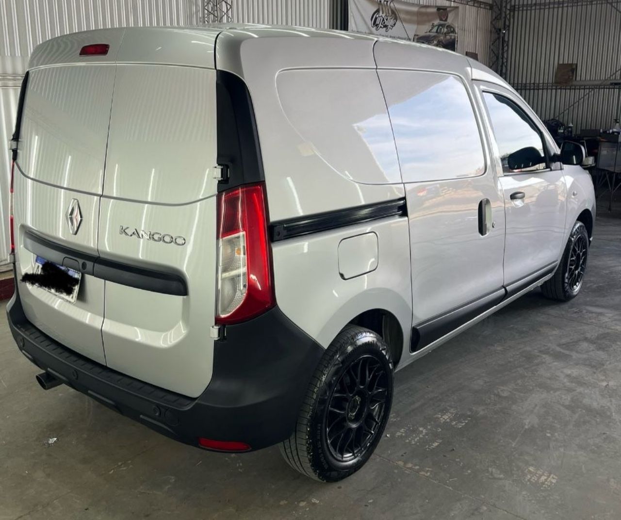 Renault Kangoo Usada en Mendoza, deRuedas