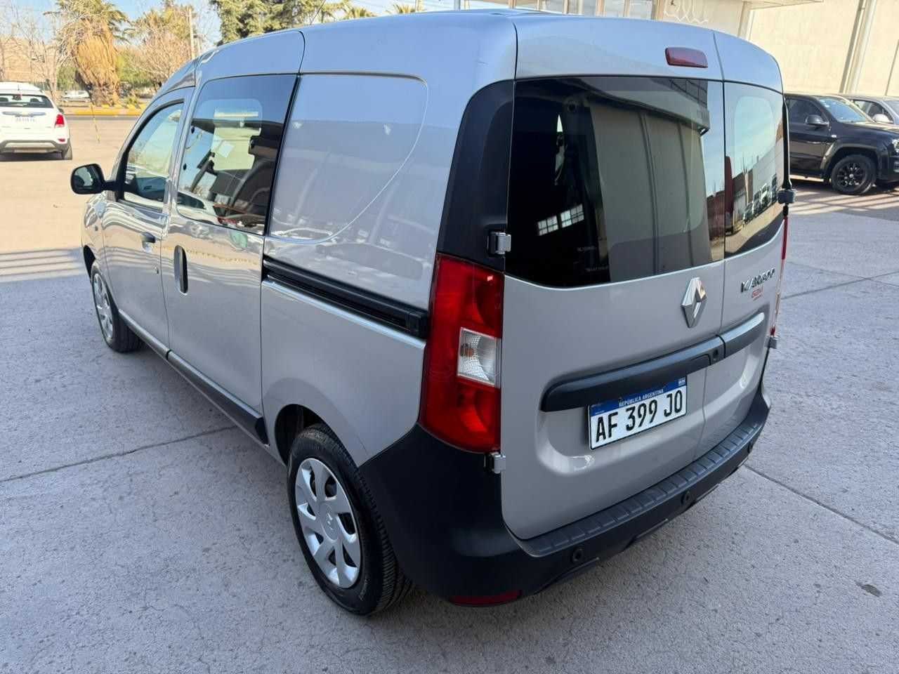 Renault Kangoo Usada en Mendoza, deRuedas