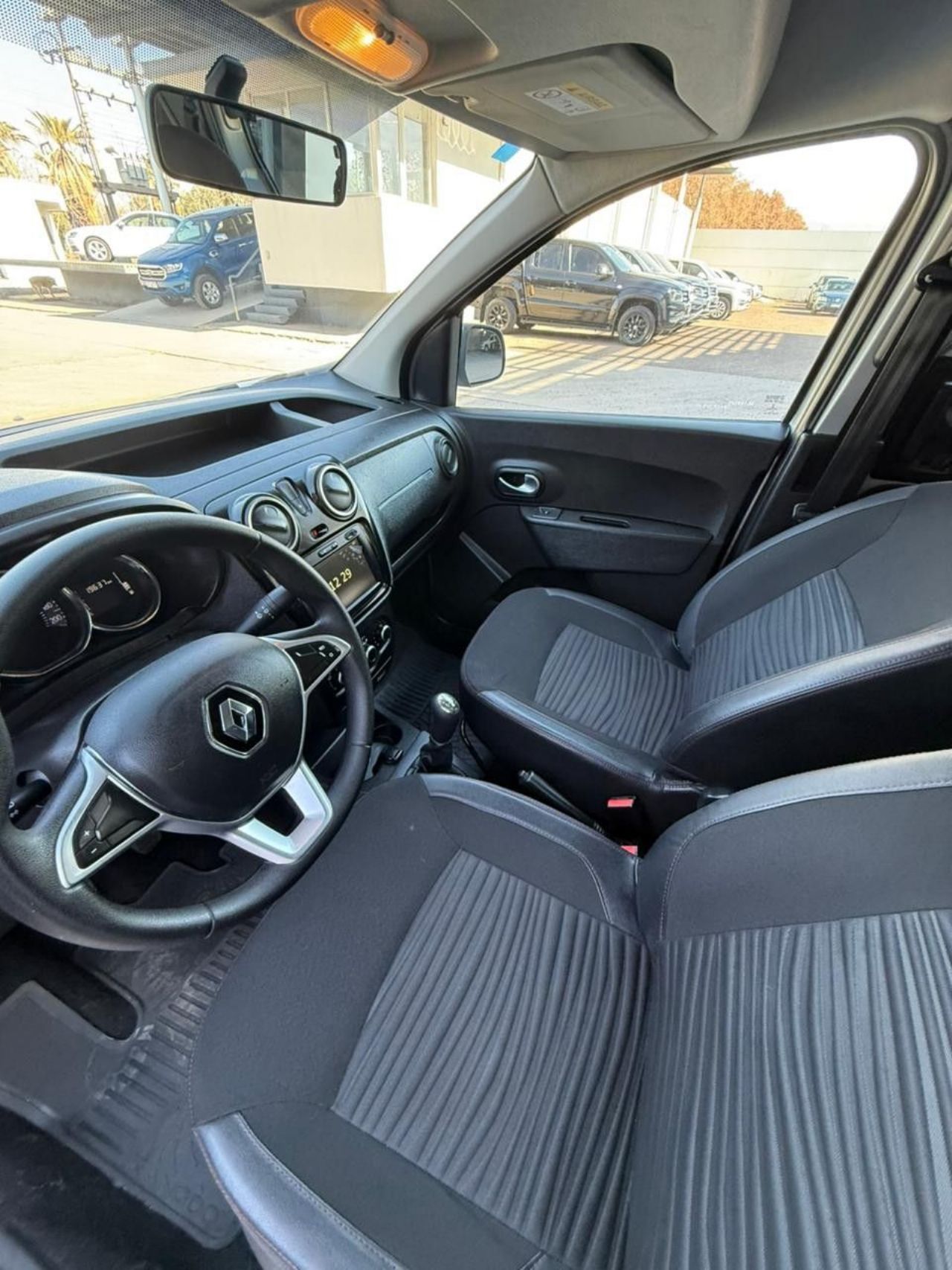 Renault Kangoo Usada en Mendoza, deRuedas