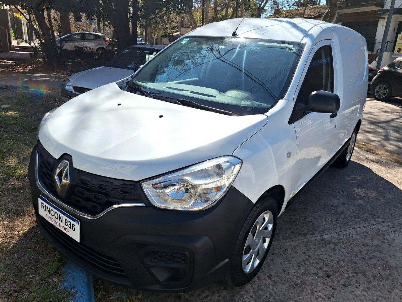 Renault Kangoo Usada en Buenos Aires, deRuedas