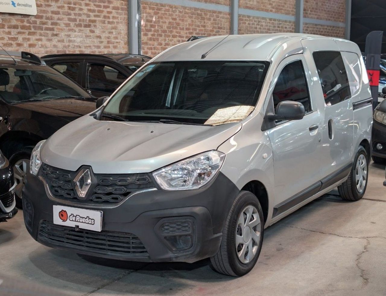 Renault Kangoo Usada en Mendoza, deRuedas