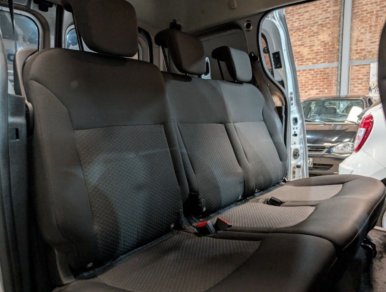 Renault Kangoo Usada en Mendoza, deRuedas