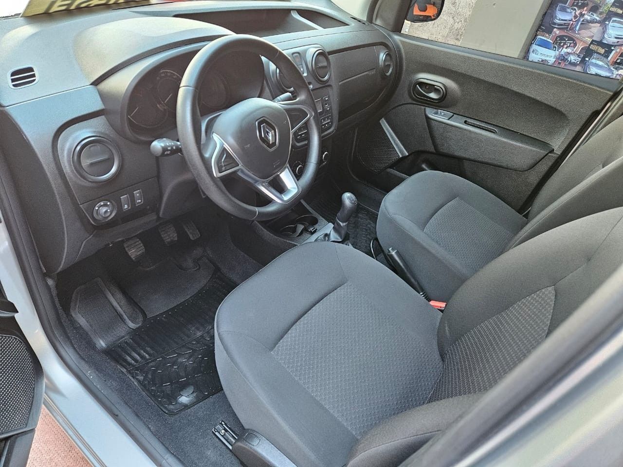 Renault Kangoo Usada en Mendoza, deRuedas