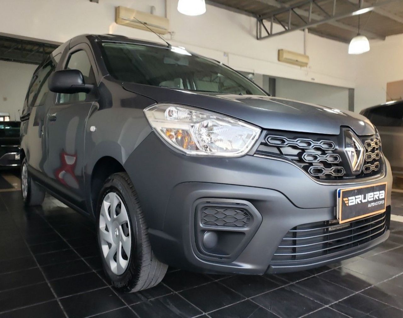 Renault Kangoo Usada en Mendoza, deRuedas