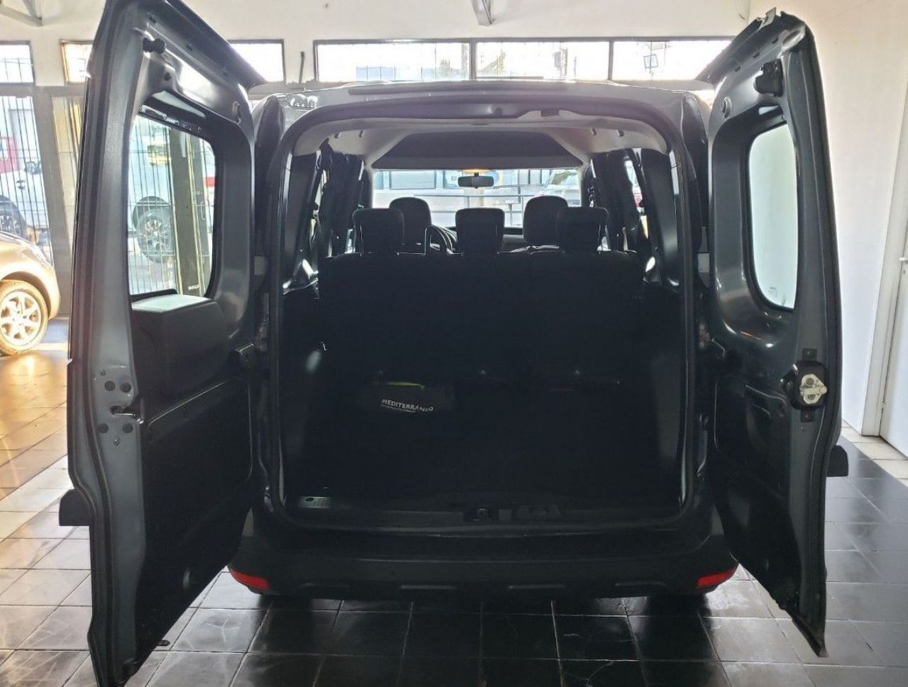 Renault Kangoo Usada en Mendoza, deRuedas