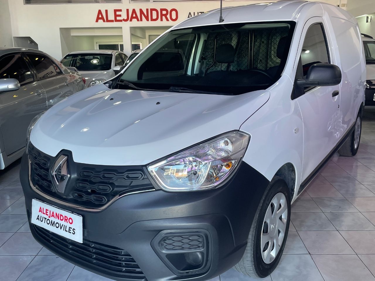 Renault Kangoo Usada Financiado en Córdoba, deRuedas