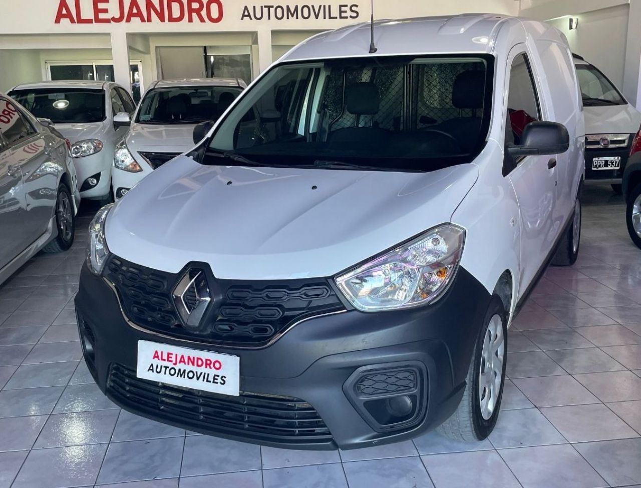 Renault Kangoo Usada Financiado en Córdoba, deRuedas