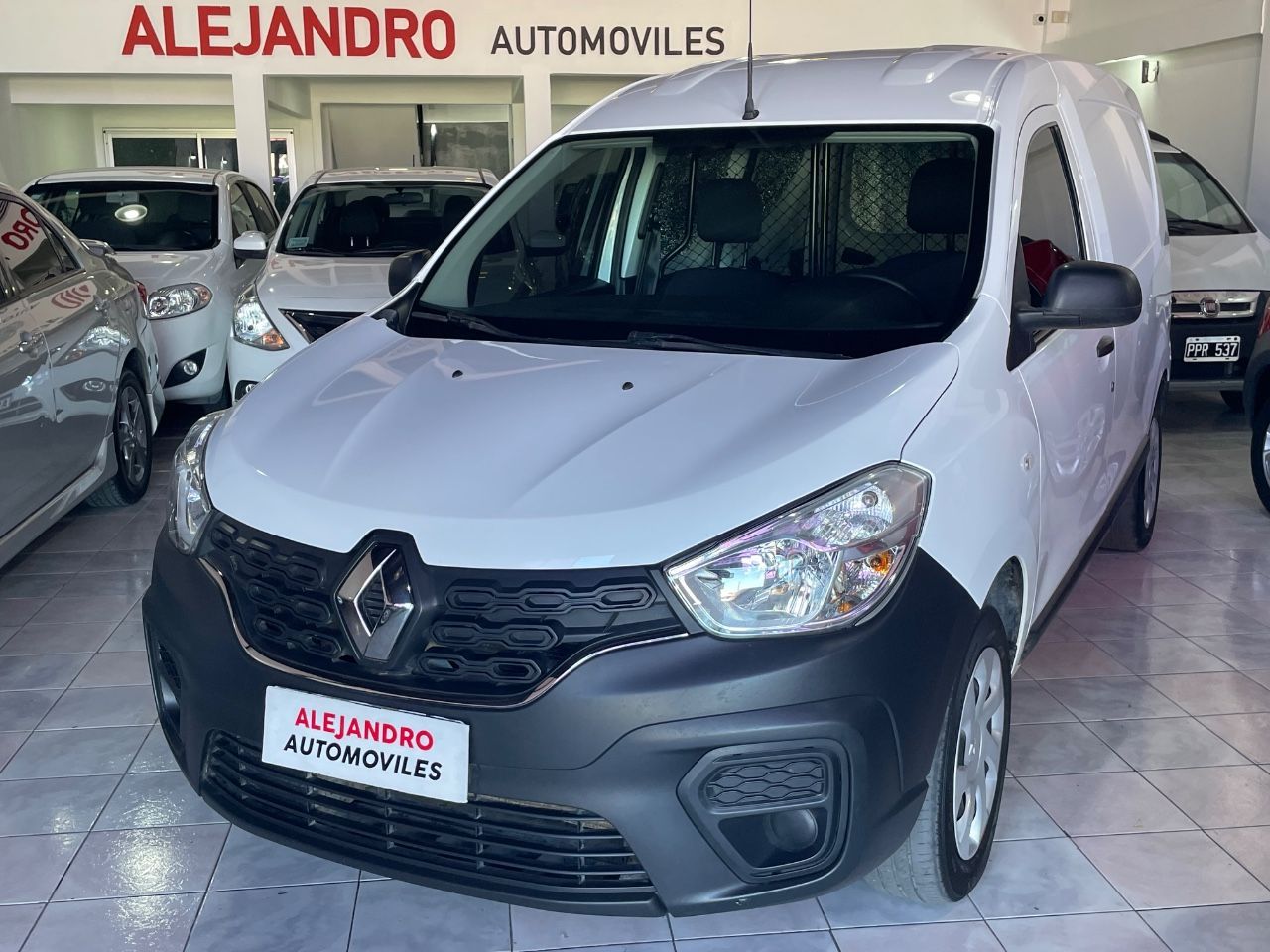 Renault Kangoo Usada Financiado en Córdoba, deRuedas