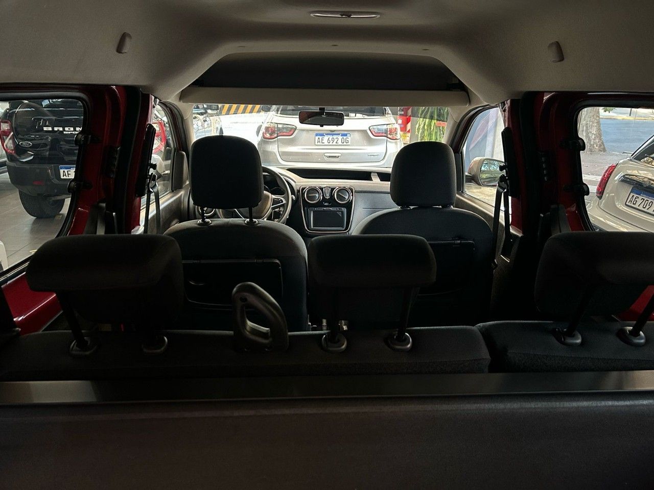 Renault Kangoo Usada en Mendoza, deRuedas