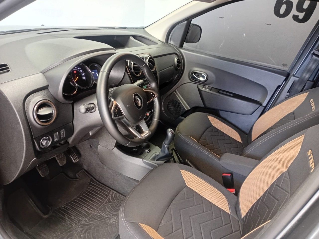 Renault Kangoo Usada en Buenos Aires, deRuedas