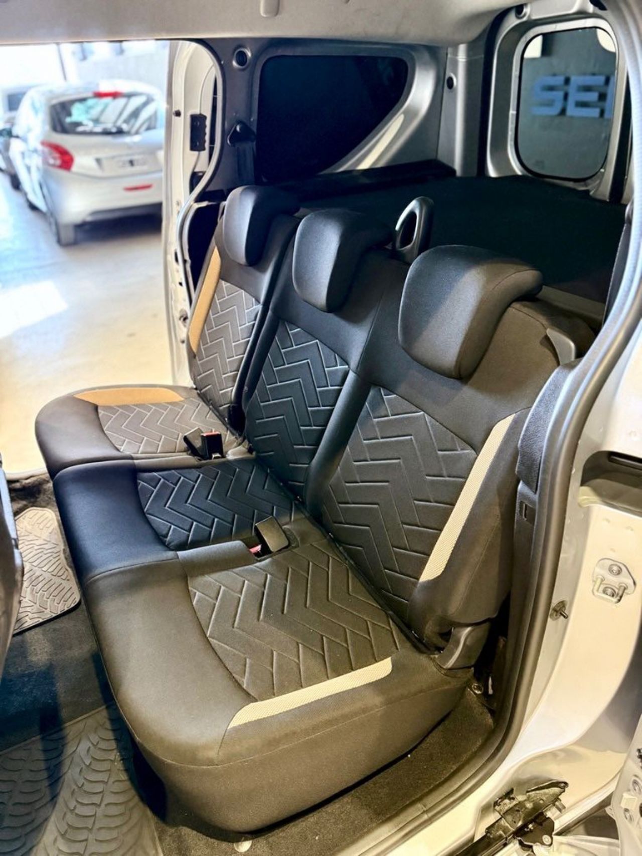 Renault Kangoo Usada Financiado en Córdoba, deRuedas