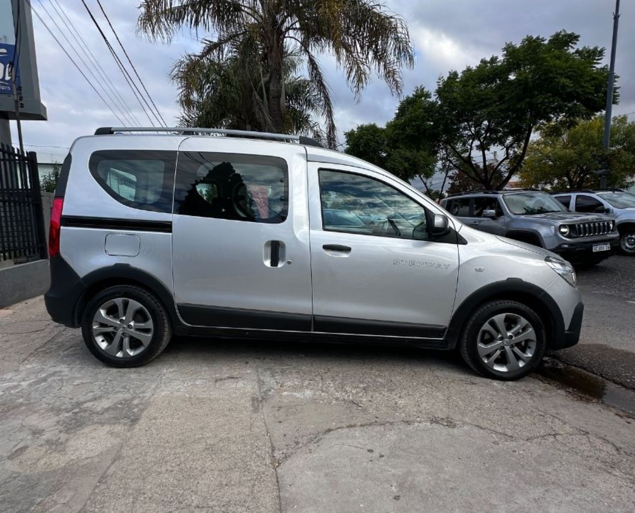 Renault Kangoo Usada Financiado en Córdoba, deRuedas