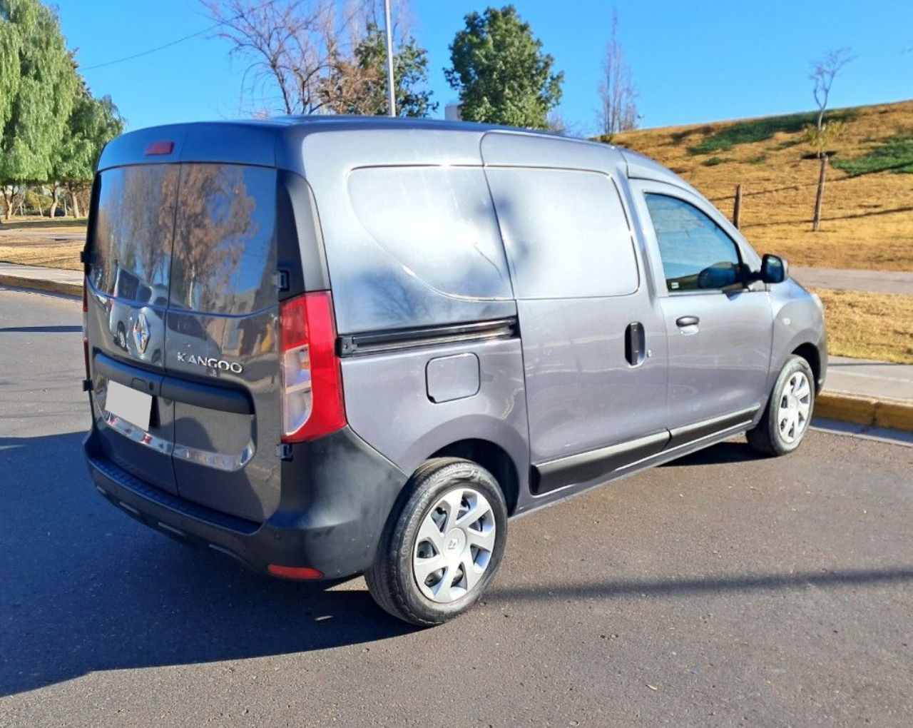 Renault Kangoo Usada Financiado en Mendoza, deRuedas