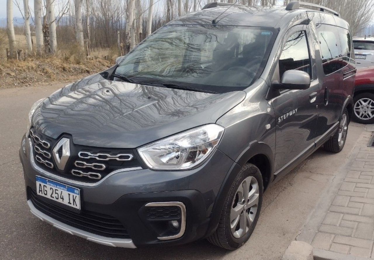 Renault Kangoo Usada en Mendoza, deRuedas