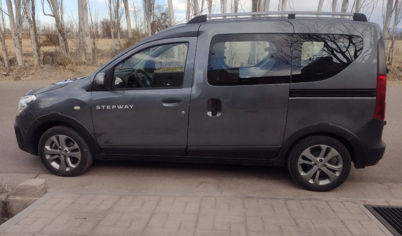 Renault Kangoo Usada en Mendoza, deRuedas