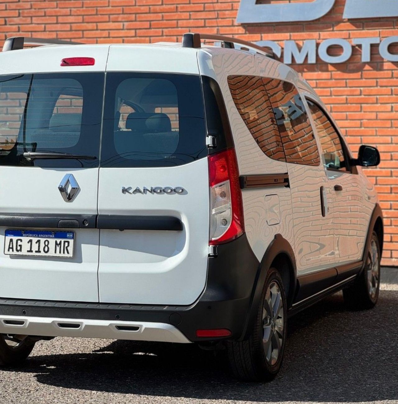 Renault Kangoo Usada Financiado en Córdoba, deRuedas