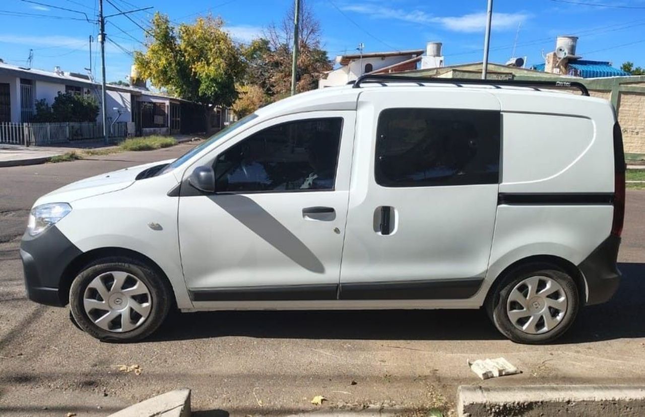 Renault Kangoo Usada en Mendoza, deRuedas