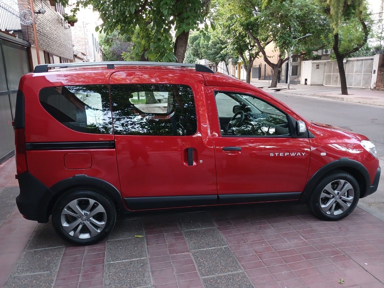 Renault Kangoo Usada en Mendoza, deRuedas