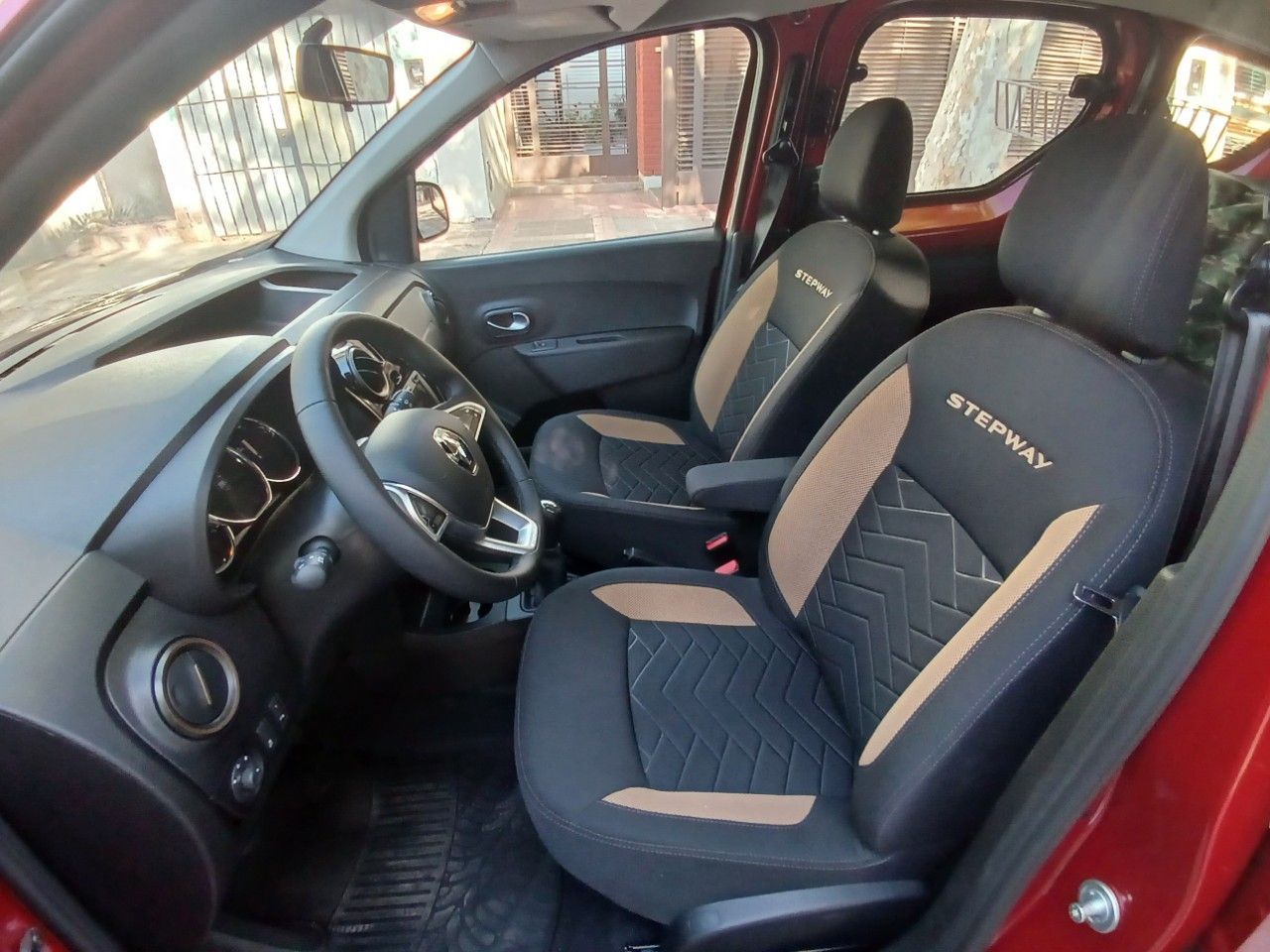 Renault Kangoo Usada en Mendoza, deRuedas