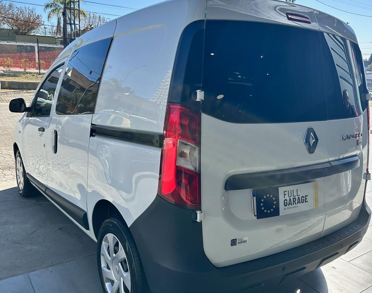 Renault Kangoo Usada Financiado en Córdoba, deRuedas