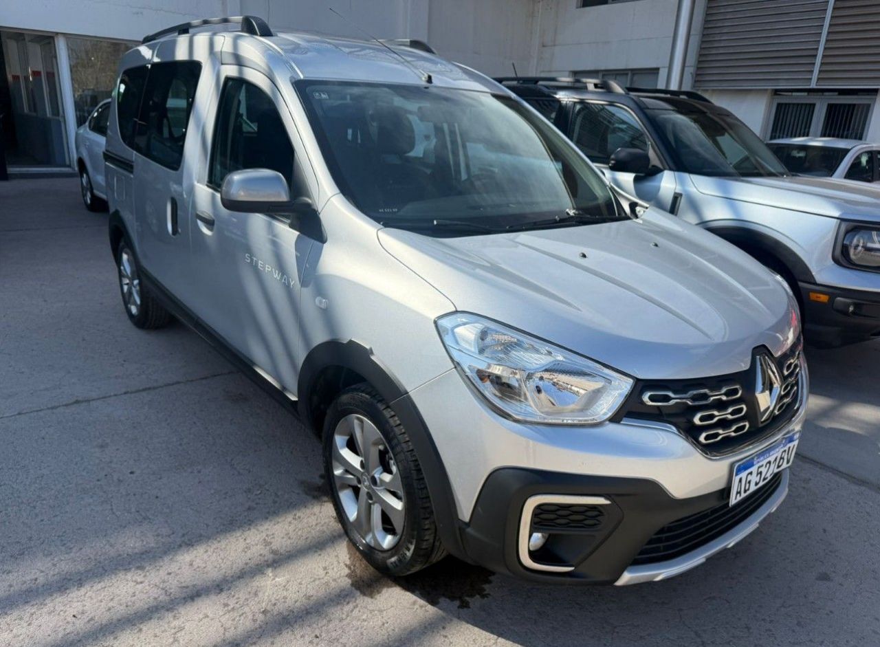 Renault Kangoo Usada en Mendoza, deRuedas