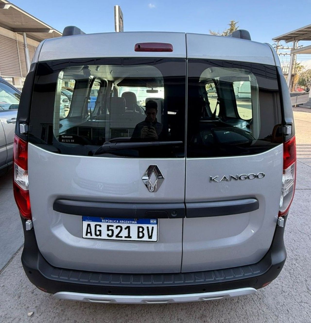 Renault Kangoo Usada en Mendoza, deRuedas