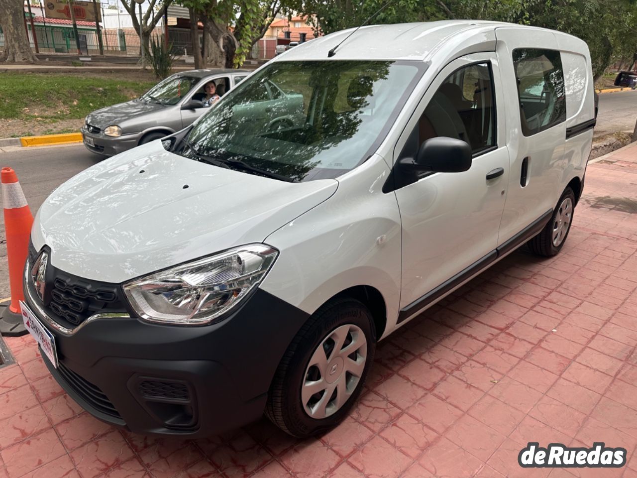 Renault Kangoo Nueva en Mendoza, deRuedas