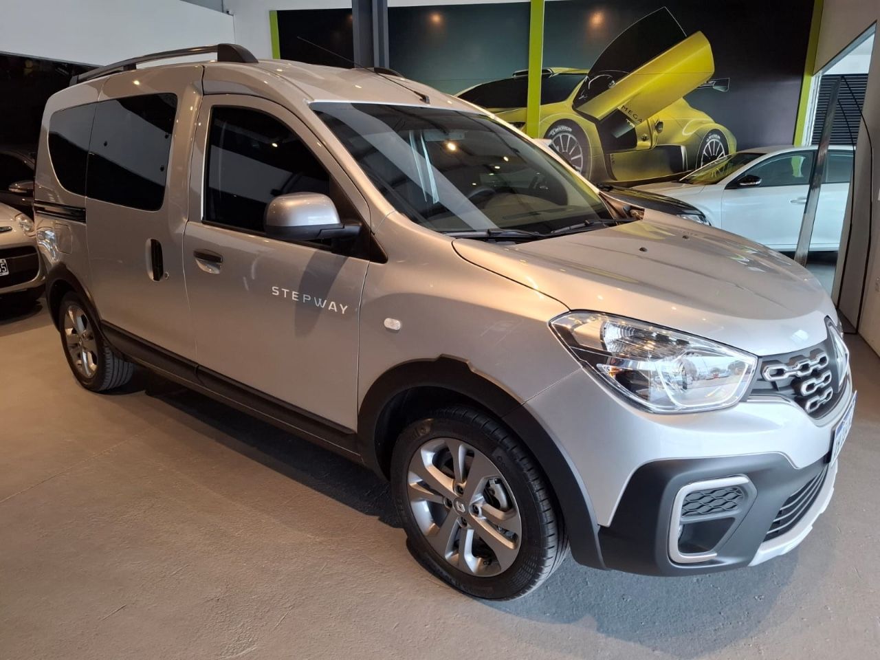 Renault Kangoo Usada Financiado en Córdoba, deRuedas
