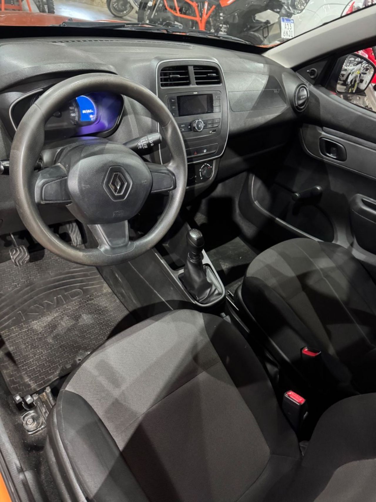 Renault Kwid Usado Financiado en San Juan, deRuedas