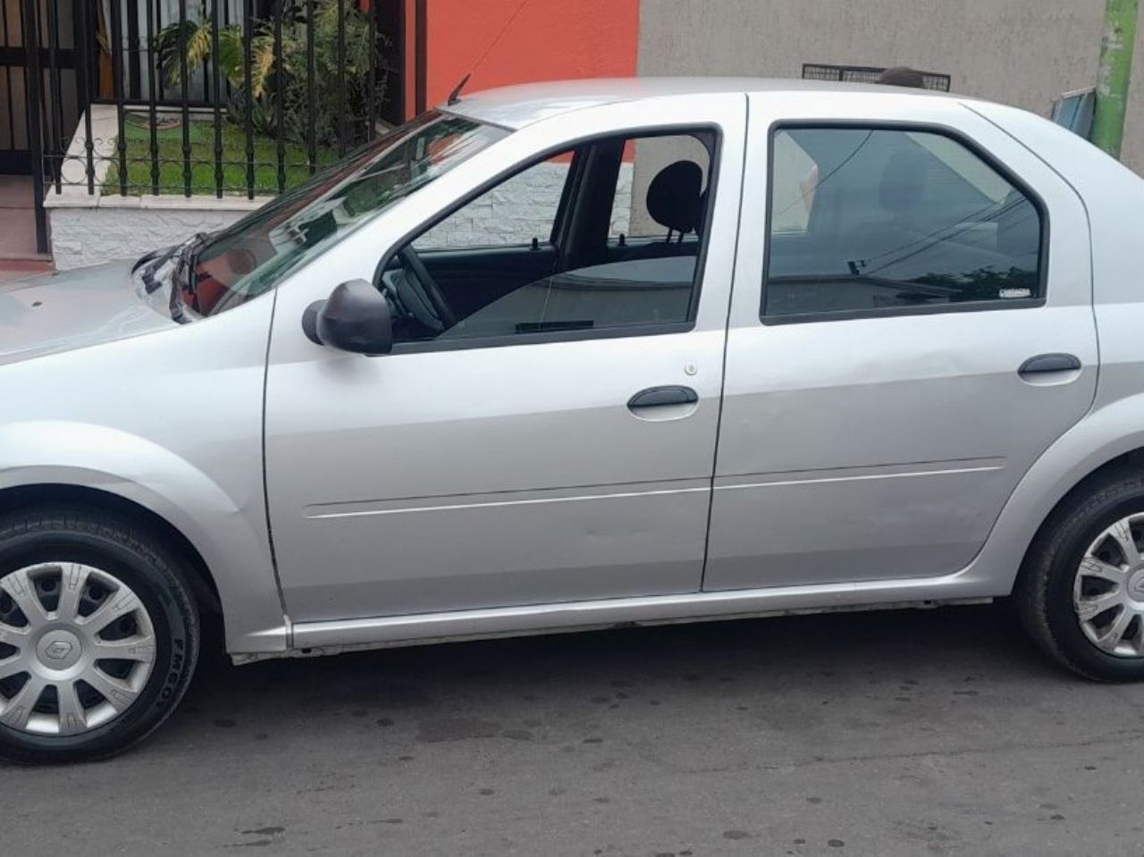 Renault Logan Usado en Mendoza, deRuedas