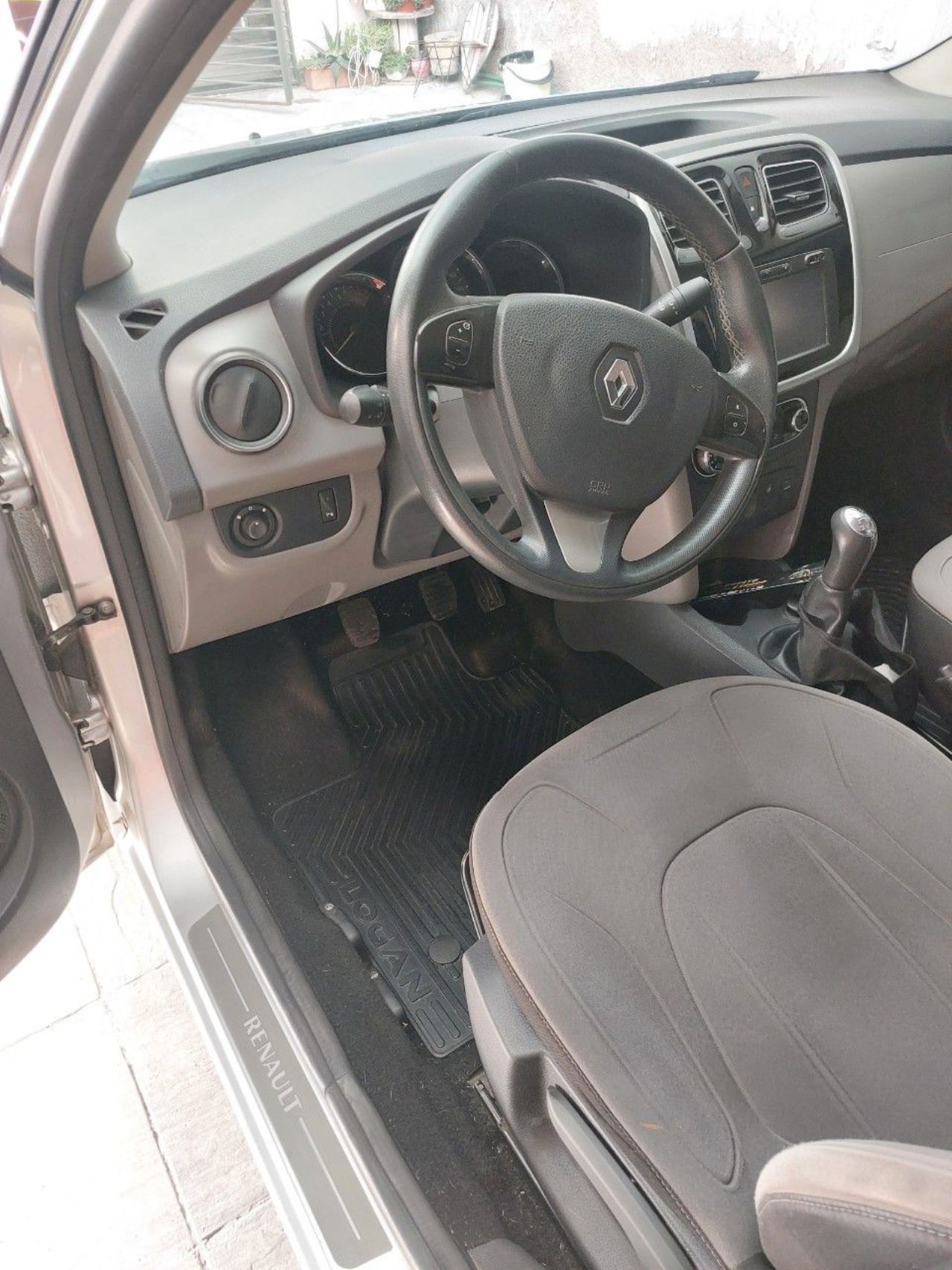 Renault Logan Usado en Mendoza, deRuedas