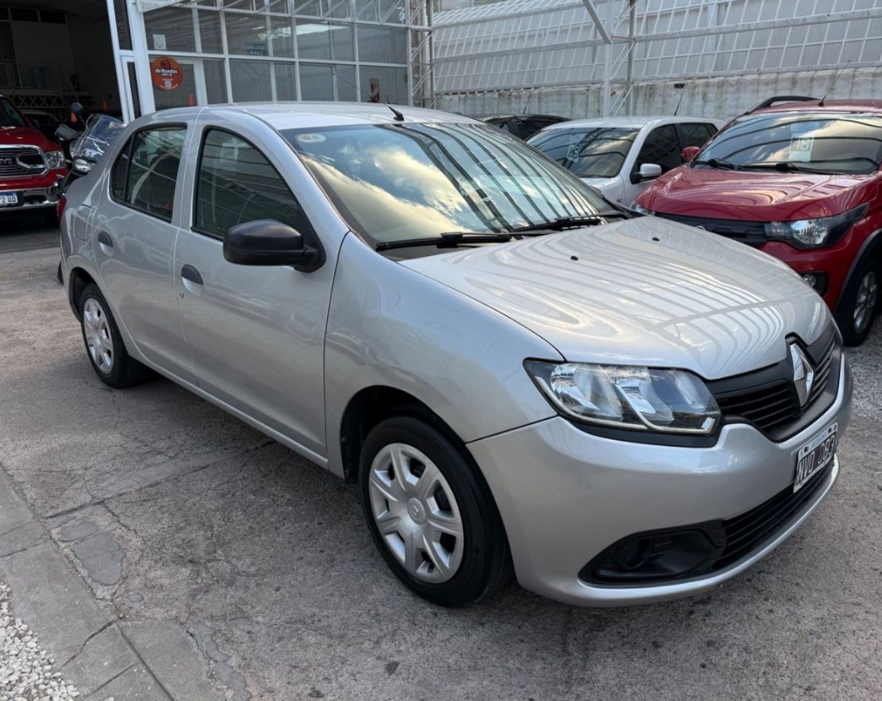 Renault Logan Usado en San Luis, deRuedas