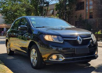 Renault Logan Usado en Córdoba Financiado