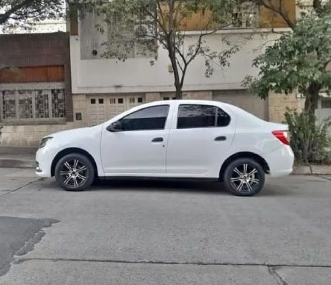 Renault Logan Usado en Córdoba, deRuedas