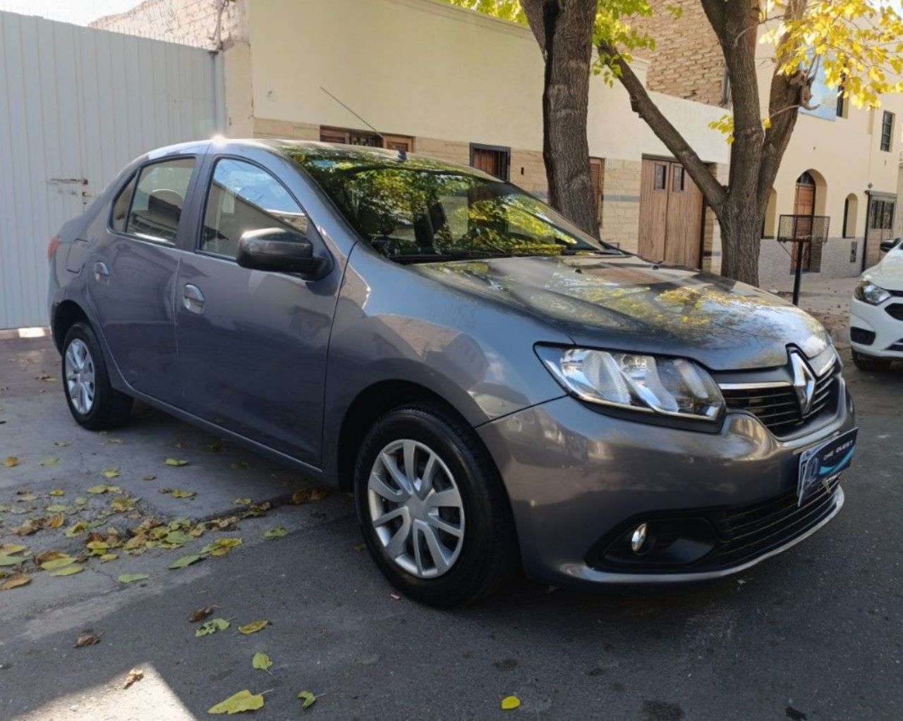 Renault Logan Usado Financiado en Mendoza, deRuedas