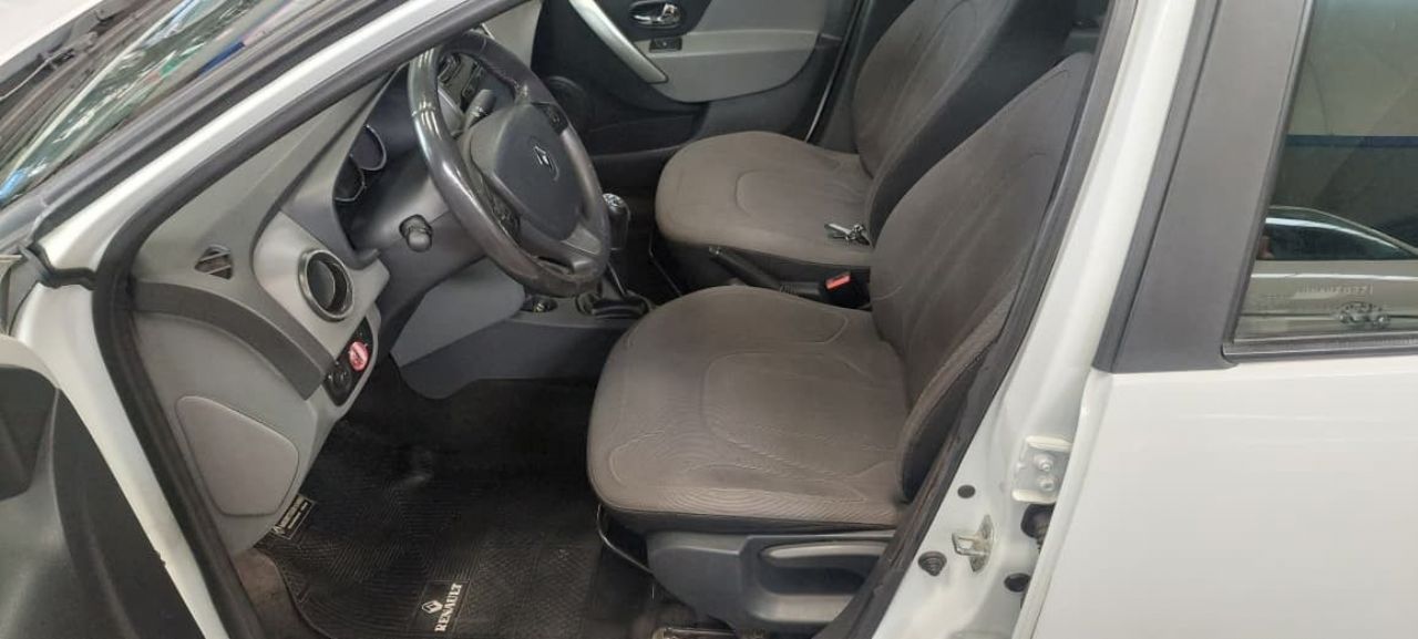 Renault Logan Usado Financiado en Mendoza, deRuedas