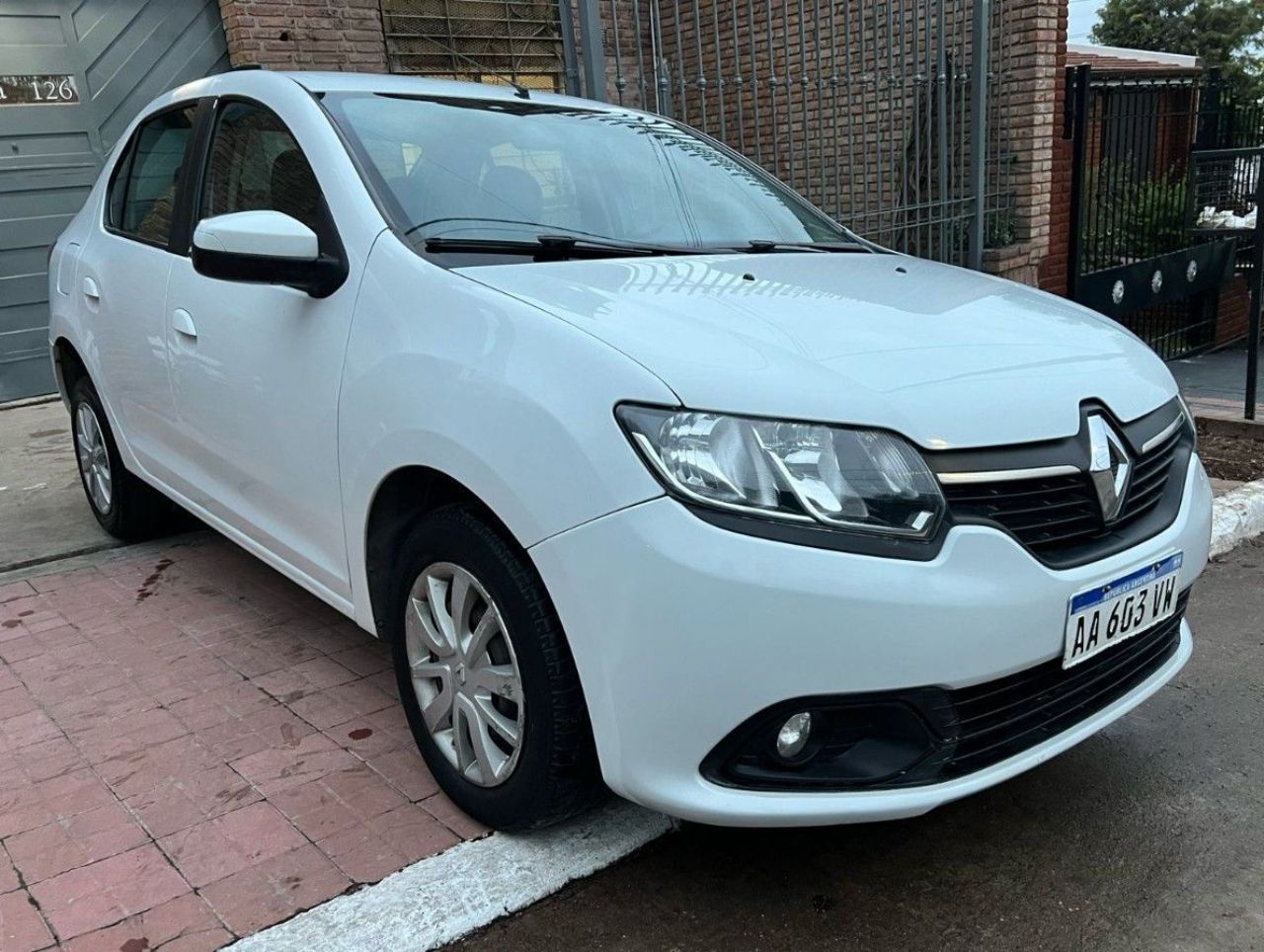 Renault Logan Usado Financiado en Córdoba, deRuedas