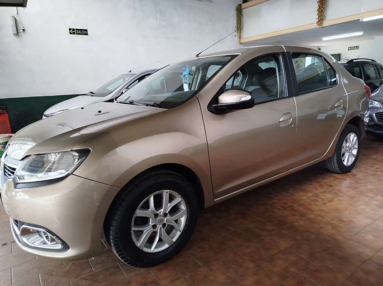 Renault Logan Usado Financiado en Córdoba, deRuedas
