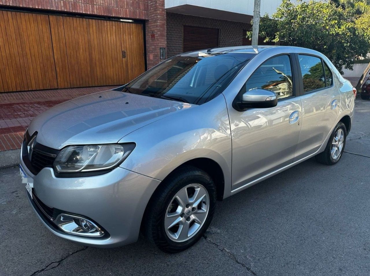 Renault Logan Usado Financiado en Córdoba, deRuedas