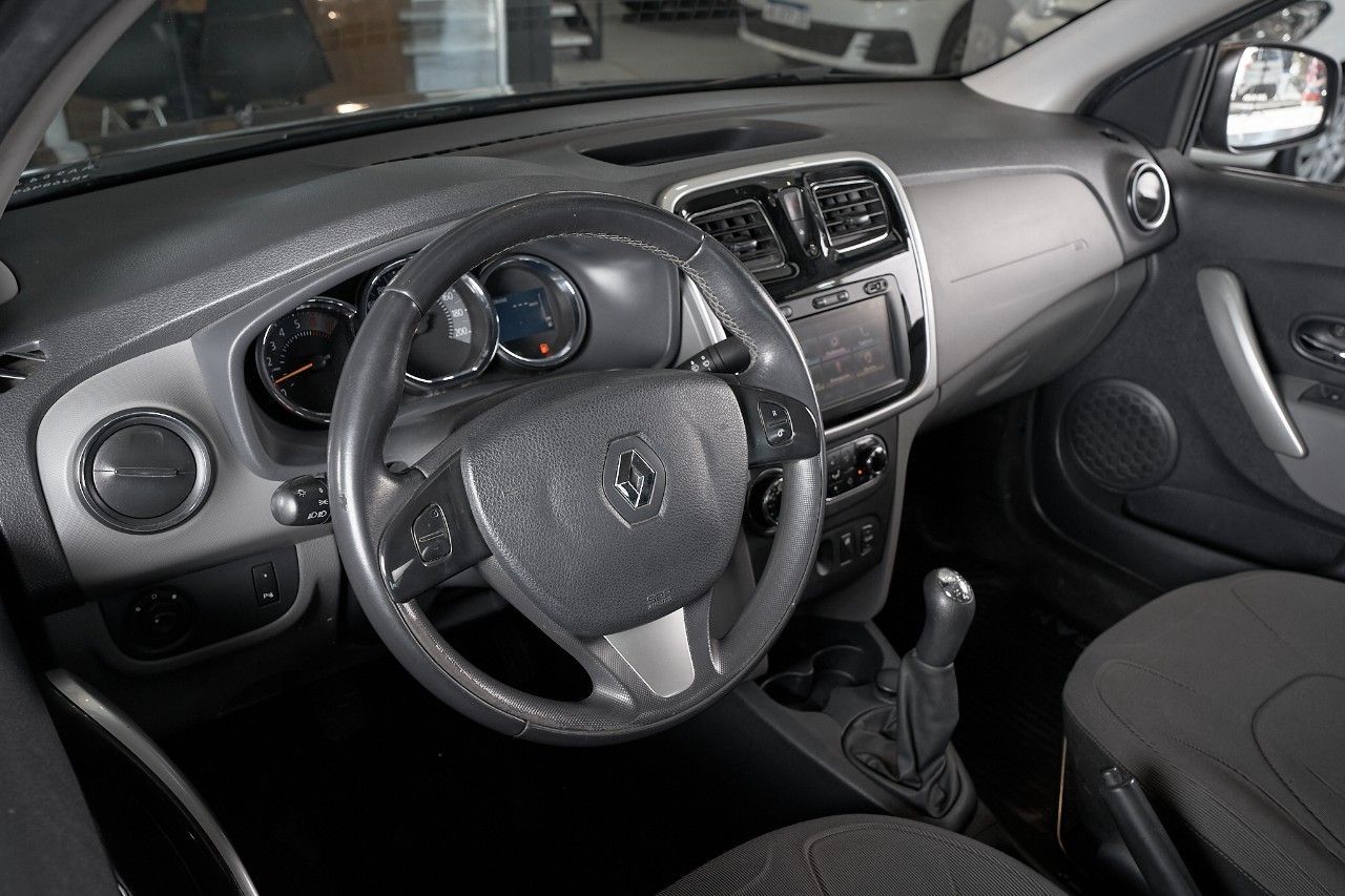 Renault Logan Usado Financiado en Córdoba, deRuedas