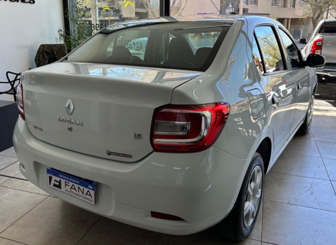 Renault Logan Usado Financiado en Mendoza, deRuedas