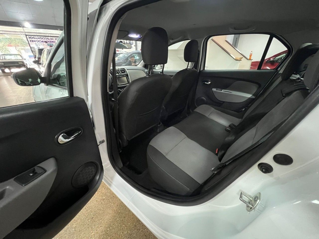 Renault Logan Usado Financiado en Córdoba, deRuedas