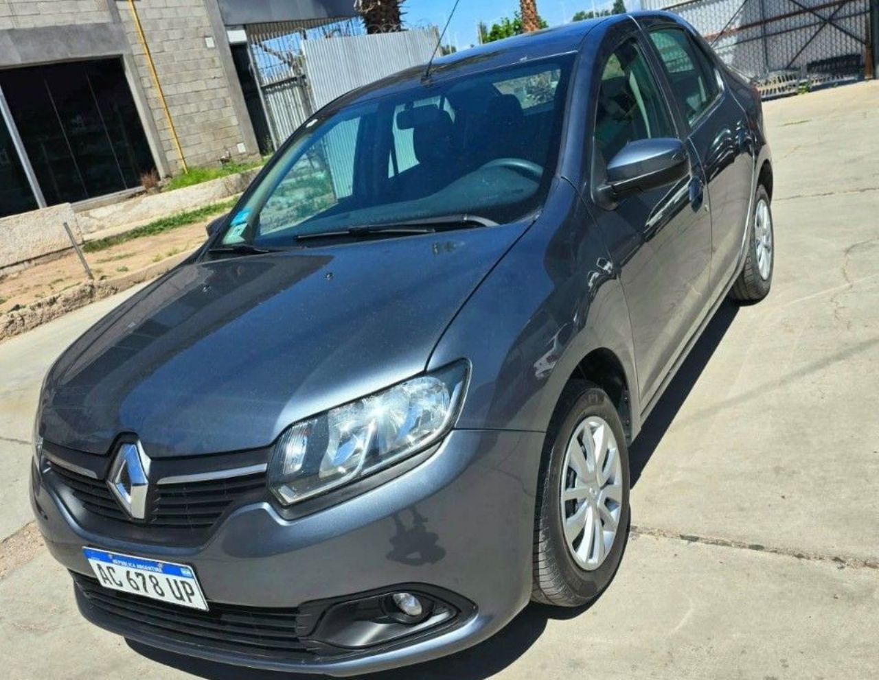 Renault Logan Usado en Mendoza, deRuedas
