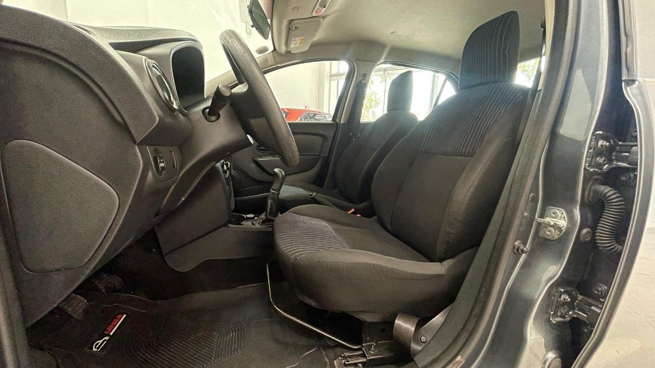 Renault Logan Usado Financiado en Mendoza, deRuedas