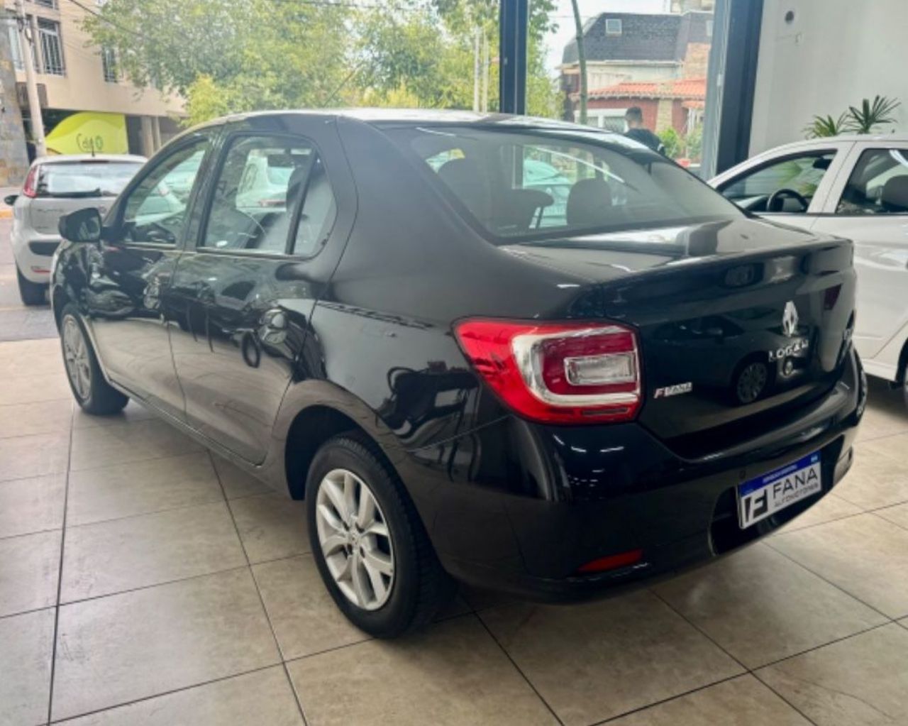 Renault Logan Usado Financiado en Mendoza, deRuedas