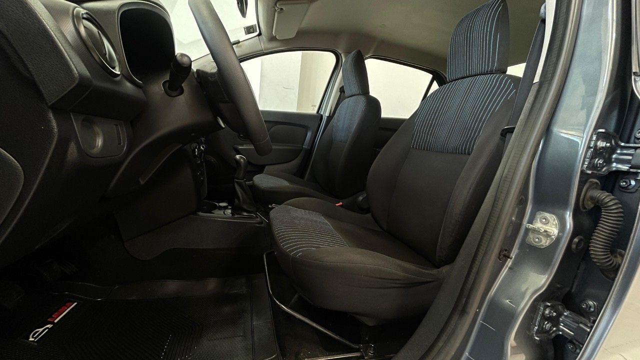Renault Logan Usado Financiado en Mendoza, deRuedas