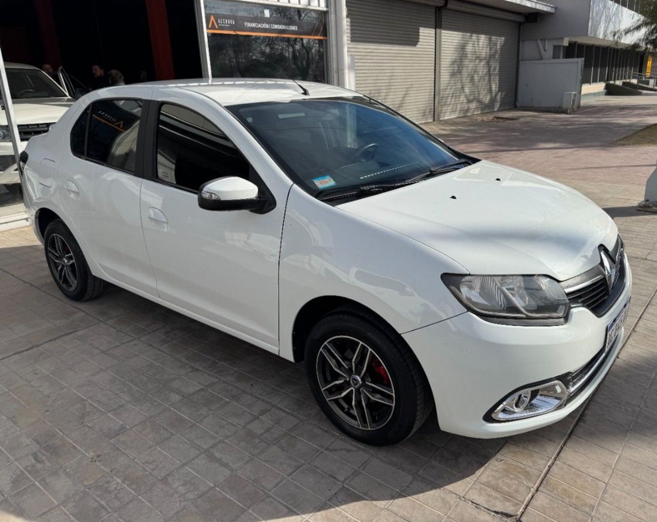 Renault Logan Usado Financiado en Mendoza, deRuedas
