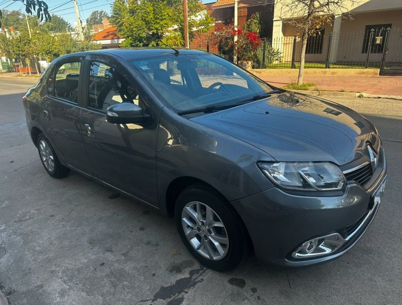 Renault Logan Usado Financiado en Córdoba, deRuedas