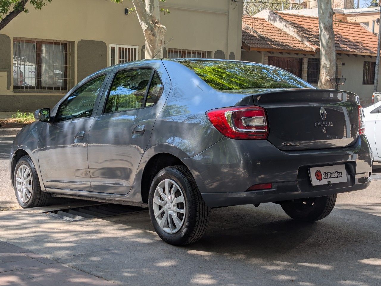 Renault Logan Usado Financiado en Mendoza, deRuedas
