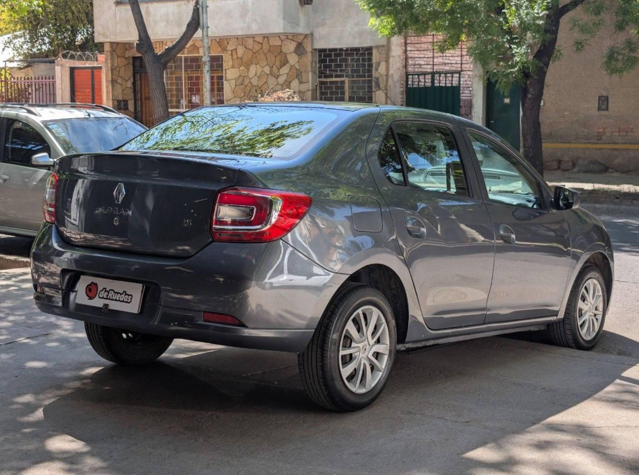 Renault Logan Usado Financiado en Mendoza, deRuedas